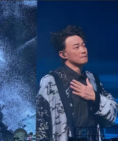 陈奕迅被传去世后首次露面
